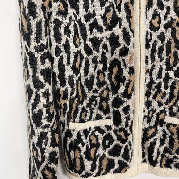 Joie Medium M Cream Black Leopard Print Wool Mohair Full Zip Sweater Animal Crew - Picture 5 of 9